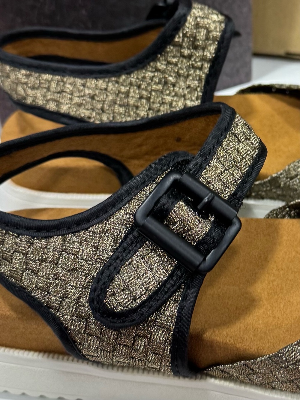 Bernie Mev Sz 39 Woven Buckle Sandals in Beige and Black - Picture 5 of 7